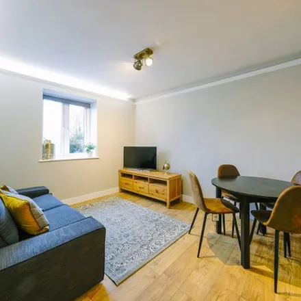 Rent this 1 bed apartment on Pedestrian & Cyclist Routefinder in Gloucester Road, Patchway
