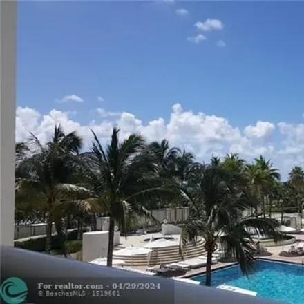Rent this 1 bed condo on The Ritz-Carlton Bal Harbour in Miami, 10295 Collins Avenue