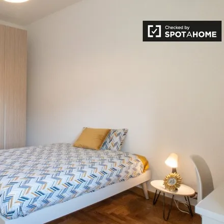 Rent this 4 bed room on Via Savona in 83, 20144 Milan MI