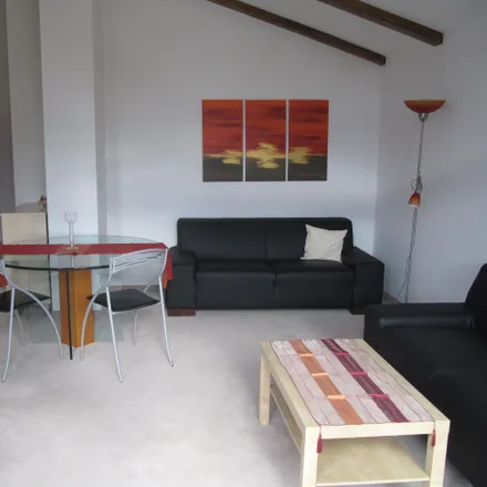 Rent this 2 bed apartment on Buchrainweg 122 in 63069 Offenbach am Main, Germany