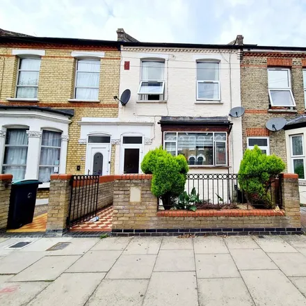 Image 2 - 22 Park Ridings, London, N8 0LD, United Kingdom - Townhouse for rent