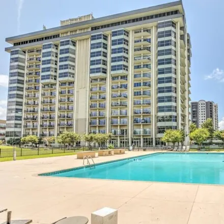 Buy this 1 bed condo on River Tower at South Bluffs in Riverside Drive, Memphis