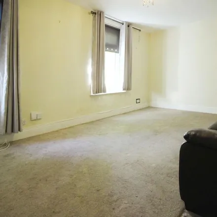 Image 3 - Groundwell Road, Swindon, SN1 2JP, United Kingdom - Apartment for rent
