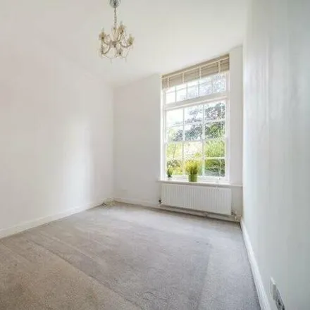 Image 5 - Seacole Lodge (1-15), 80 Pennington Drive, Oakwood, London, N21 1TR, United Kingdom - Apartment for sale