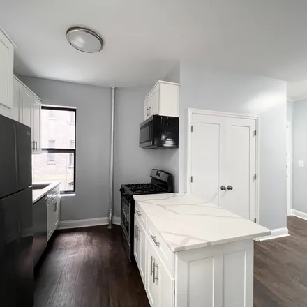 Rent this 3 bed apartment on 97 Crosby Street in New York, NY 10012