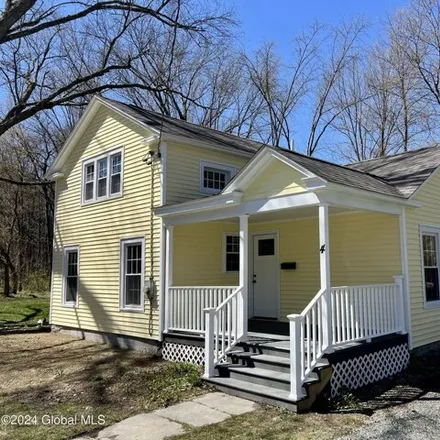 Buy this 3 bed house on 4 Mitchell Street in Village of Cambridge, Washington County