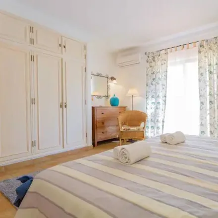 Rent this 2 bed house on 8200-594 Distrito de Évora