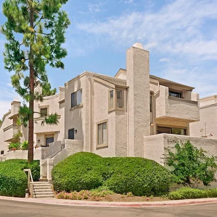 Image 5 - 8450 Via Sonoma, San Diego, CA 92037, USA - Apartment for rent