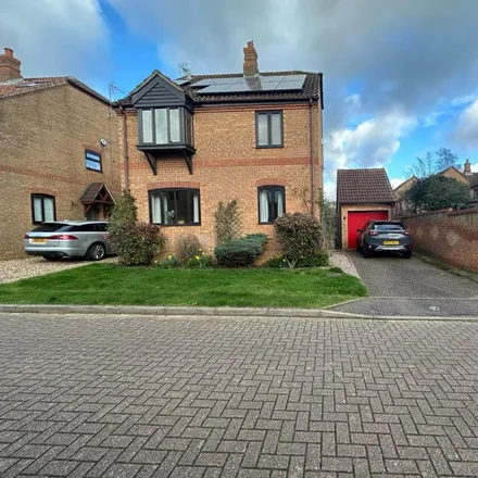 Rent this 4 bed house on Shuttleworth Grove in Fenny Stratford, MK7 7RX