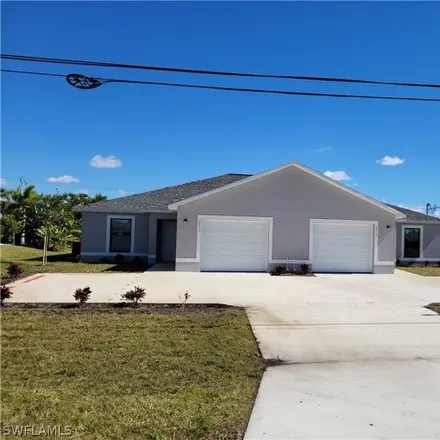 Buy this 6 bed house on 2917-2919 Sw 8th Pl in Cape Coral, Florida