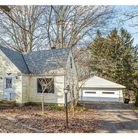 Buy this 3 bed house on 2853 Oak Street in Willoughby Hills, OH 44094