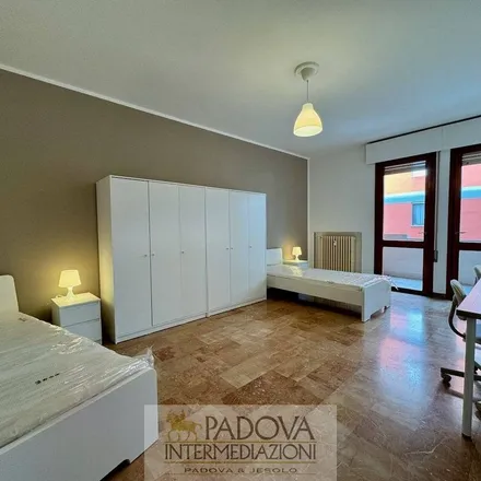 Rent this 1 bed apartment on Simon's Bistrot in Via Santa Rita 5, 35127 Padua Province of Padua