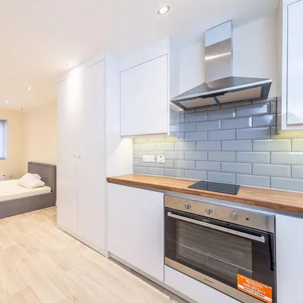 Rent this studio apartment on Birkbeck Avenue in Oldfield Lane North, London