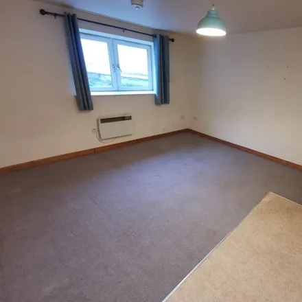 Image 3 - Kirkcaldy Indoor Market, Adam Smith Close, Kirkcaldy, KY1 1JT, United Kingdom - Apartment for rent