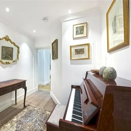 Image 9 - 159 Cromwell Road, London, SW5 0TL, United Kingdom - Apartment for rent
