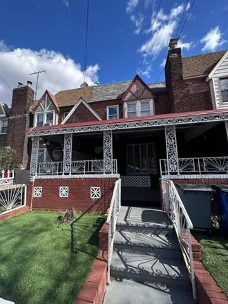 Image 1 - 99-07 Francis Lewis Boulevard, New York, NY 11429, USA - House for sale