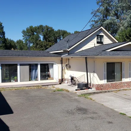 Buy this 4 bed house on 1300 Daisy Lane in Grants Pass, OR 97527