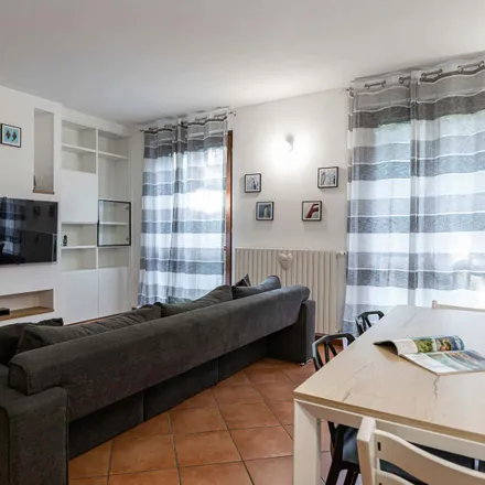Image 2 - Via Donatori di sangue, 20855 Lesmo MB, Italy - Apartment for rent