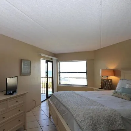 Rent this 3 bed condo on Ormond Beach