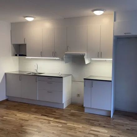 Rent this 2 bed apartment on Snorkelgatan in 216 25 Malmo, Sweden