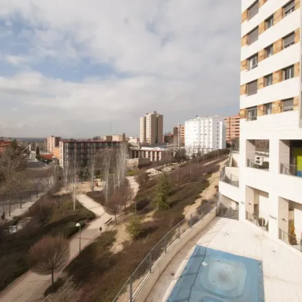 Image 5 - Paseo de Juan XXIII, 28040 Madrid, Spain - Apartment for rent