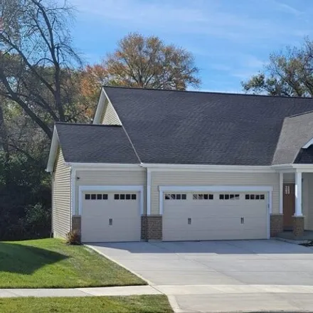 Buy this 3 bed house on 3128 Elm Street in Saint Charles, MO 63301
