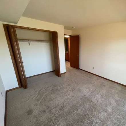 Image 7 - 202 N Eau Claire Ave, Unit 214 - Apartment for rent