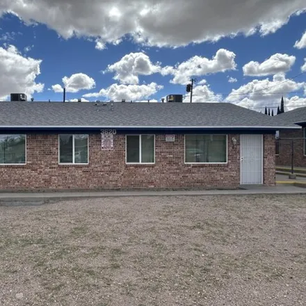 Image 6 - Travis Elementary School, Lincoln Avenue, El Paso, TX 79920, USA - House for sale