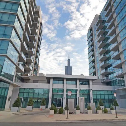 Image 1 - Emerald On Green Street, 123-125 South Green Street, Chicago, IL 60607, USA - Condo for sale