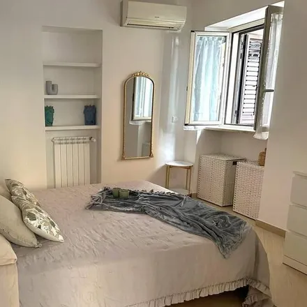 Rent this 2 bed apartment on Palermo