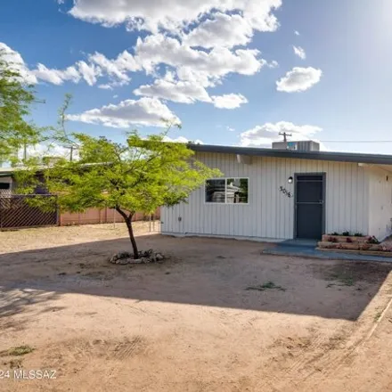 Buy this 3 bed house on 2060 South Norton Avenue in Tucson, AZ 85713