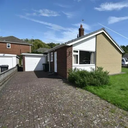 Buy this 3 bed house on unnamed road in Lascelles Hall, HD5 8RS