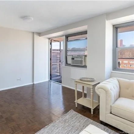 Image 7 - 290 West 232nd Street, New York, NY 10463, USA - Apartment for sale