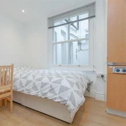 Image 5 - 44 St Petersburgh Place, London, W2 4RR, United Kingdom - Apartment for rent
