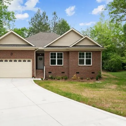 Image 1 - 2408 Buckingham Drive, West Lake Valley, Sanford, NC 27330, USA - House for sale