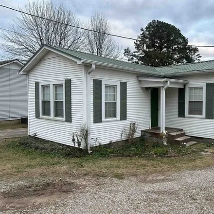 Buy this 1 bed house on US 64 in Selmer, TN 38375