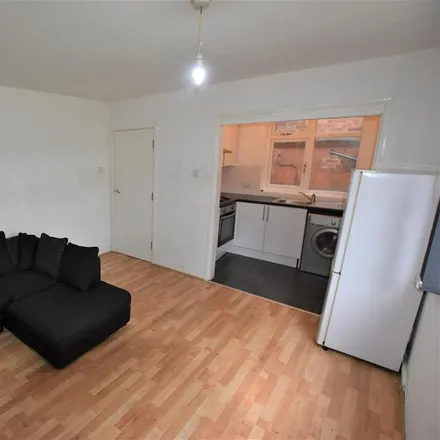 Rent this 1 bed apartment on Woodland Avenue in Leicester, LE2 3HP