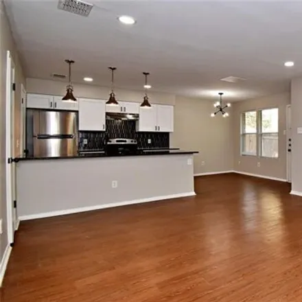 Image 3 - 4411 Whispering Valley Drive, Austin, TX 78727, USA - Apartment for rent