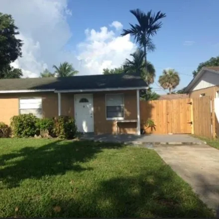 Rent this 3 bed house on 161 Marguerita Dr in Florida, 33415