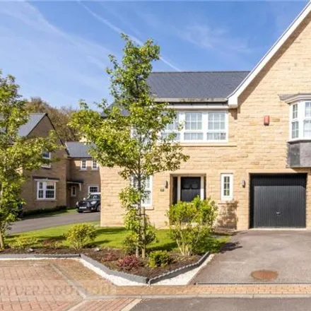 Buy this 5 bed house on Siskin Gardens in South Crosland, HD4 7FB