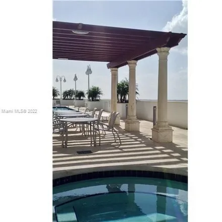 Image 7 - The Club at Brickell Bay, 1200 Brickell Bay Drive, Miami, FL 33131, USA - Condo for rent