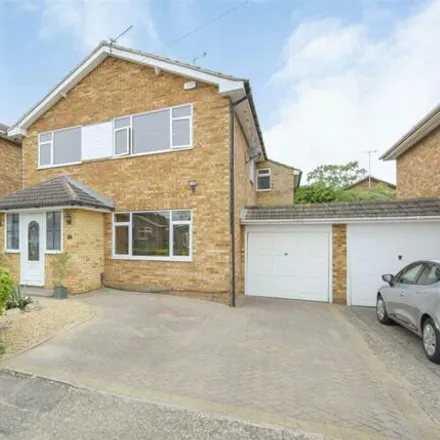 Buy this 4 bed house on Larch Avenue in Bricket Wood, AL2 3SN
