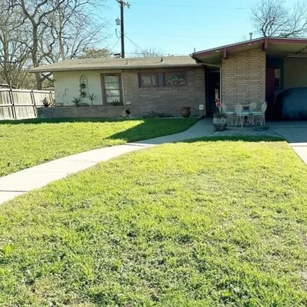 Rent this 2 bed house on 154 Lakeshore Drive in San Antonio, TX 78218