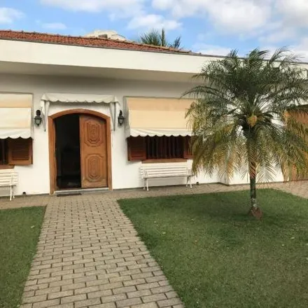 Buy this 5 bed house on Rua Nicarágua in Jardim das Nações, Taubaté - SP
