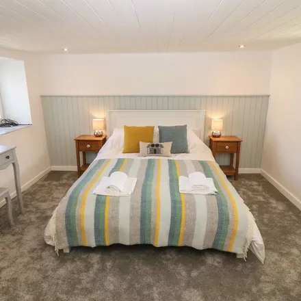 Rent this 2 bed townhouse on Llandwrog in LL54 5SU, United Kingdom