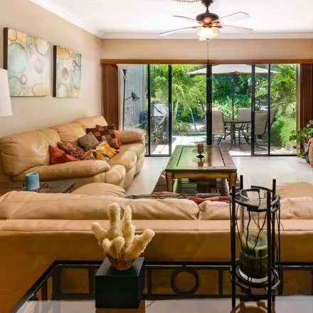 Rent this 3 bed townhouse on Islamorada