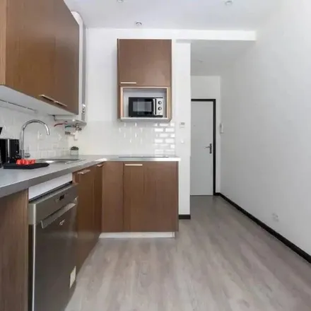 Rent this 2 bed apartment on Chaussée de la Muette in Avenue Mozart, 75016 Paris
