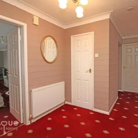 Image 7 - Broadway, Cleveleys, FY7 8BA, United Kingdom - House for sale