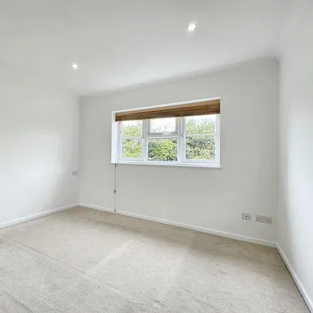 Image 7 - The Coppice, London, UB7 8AS, United Kingdom - Apartment for rent