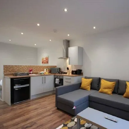 Image 5 - Kingston upon Hull, HU9 3TN, United Kingdom - Apartment for rent
